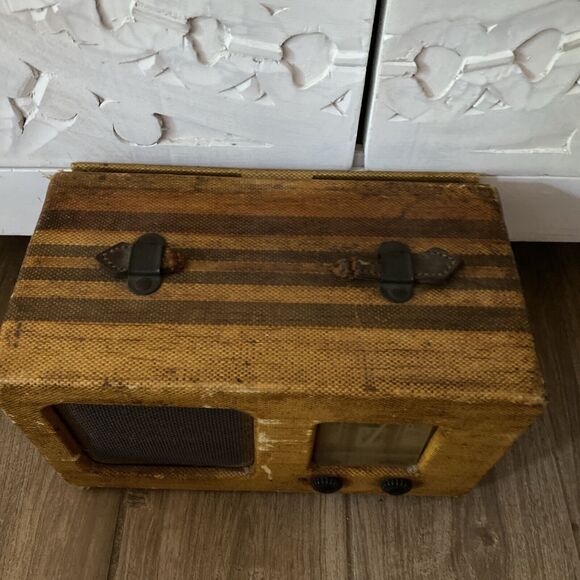 Vintage Super Cool Philco Radio 40-81 Parts/Restoration Project Tweed Untested - Picture 2 of 15